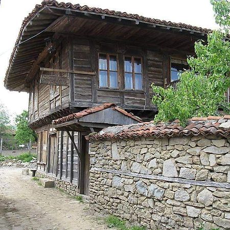 Hotel Къщата На Художника Scherawna Exterior foto
