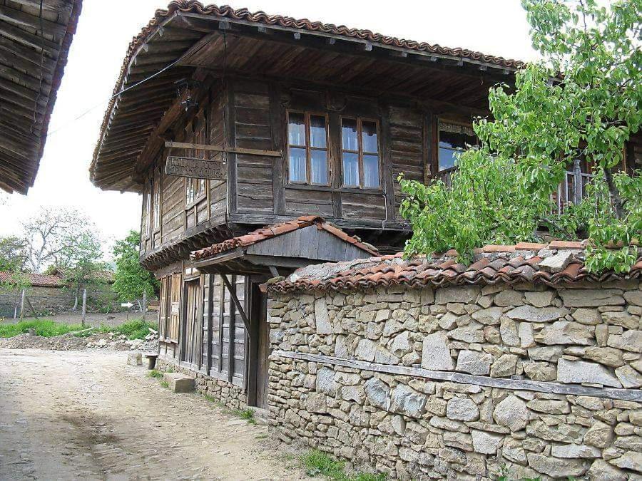 Hotel Къщата На Художника Scherawna Exterior foto